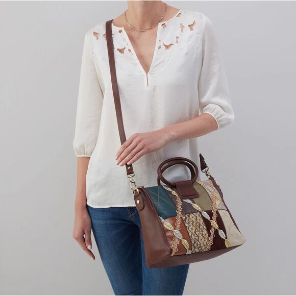 Hobo Sheila Medium Brown Leather Mixed Media Shoulder Bag Boho Purse New - Picture 1 of 9